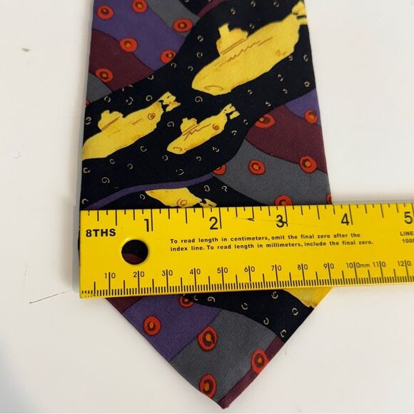 Vintage the Beatles Yellow Submarine Silk Tie USA - Picture 7 of 8
